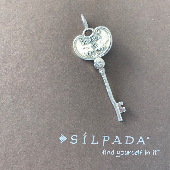 S3529 sterling Silpada Key to my heart pendant